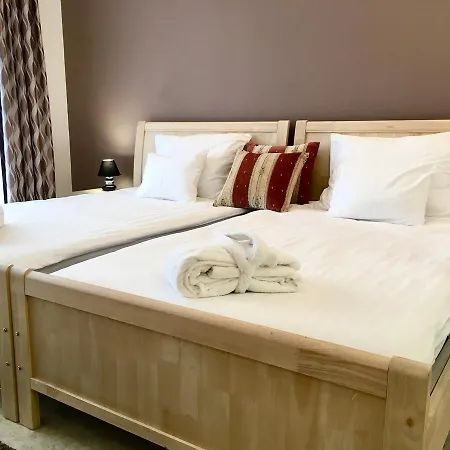 فندق Garden Medical & ديبريتْسين